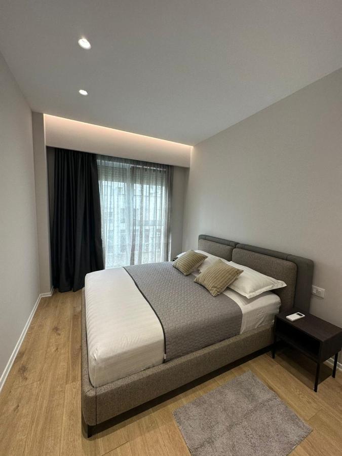 New Brilant Apartment ティラナ エクステリア 写真